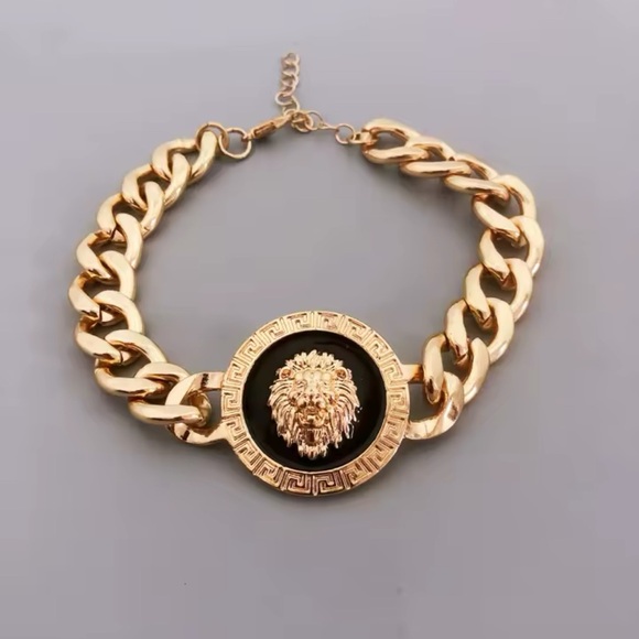Jewelry - NEW❤️ Unique Lion Head Braided Bracelet